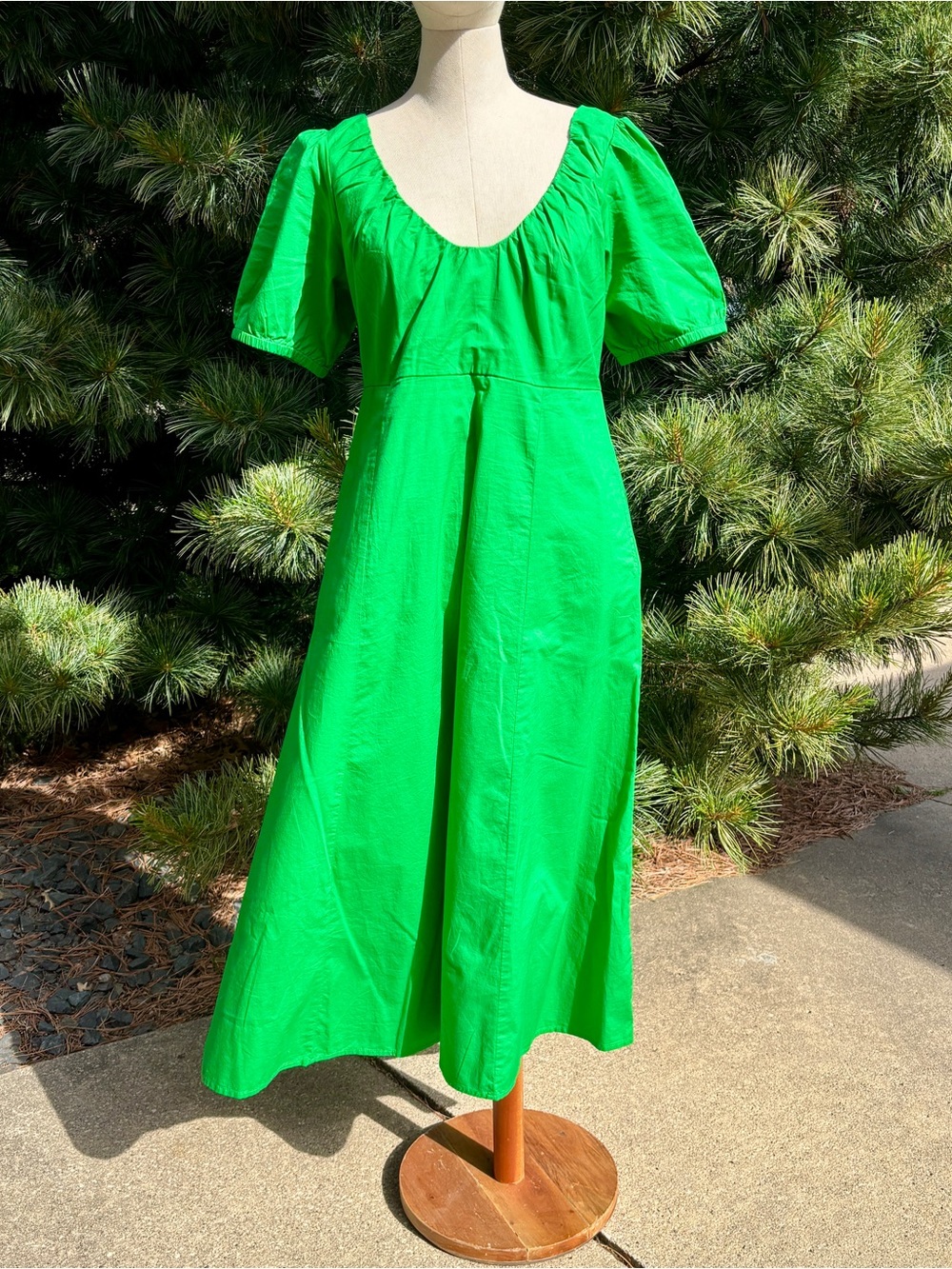 Bright Green Puff Sleeve Midi Dress 🌷